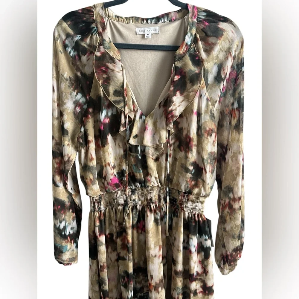 Socialite Multicolor Long Sleeve Ruffle Tiered Dress Size Medium NWT